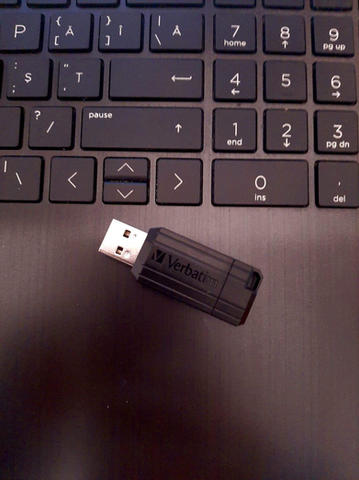 Pandemia într un stick de memorie